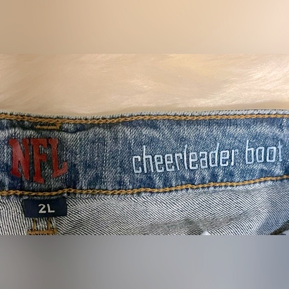 RARE NFL DENIM KC Chiefs Womans Jeans / Pants / Bottoms Kansas City 2 Bootcut - Picture 9 of 11